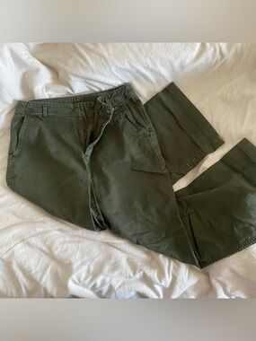 GAP Green Women’s Loose Khaki 12